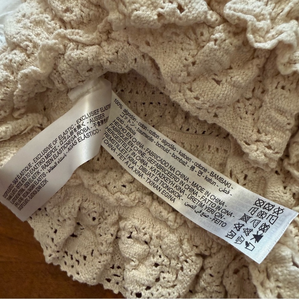 Zara Lacey Eyelet Ruffle Bloomers - Picture 3 of 5